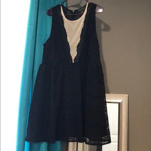 Forever 21 black lace dress